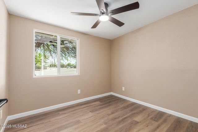 4702 S Apple Tree Avenue, Tucson, AZ 85730