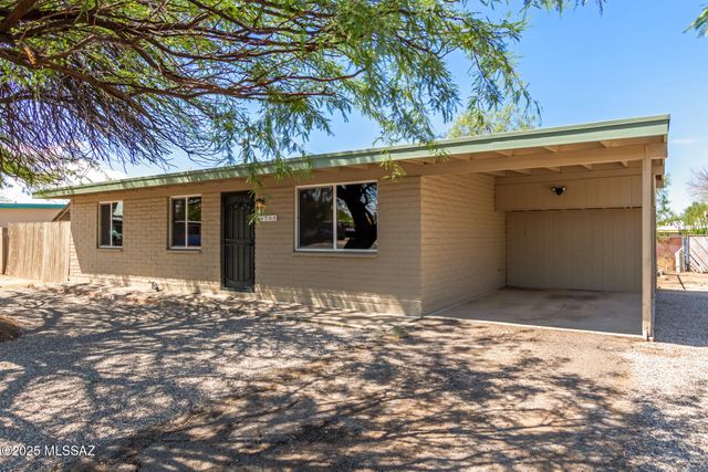 4702 S Apple Tree Avenue, Tucson, AZ 85730