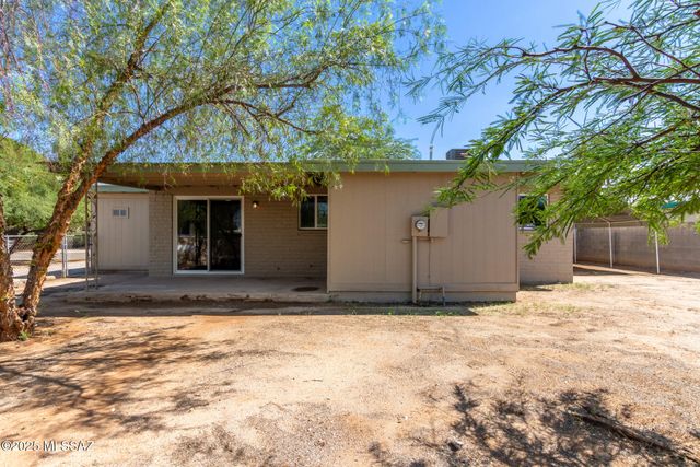 4702 S Apple Tree Avenue, Tucson, AZ 85730