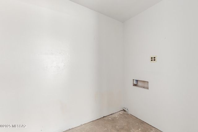 4702 S Apple Tree Avenue, Tucson, AZ 85730