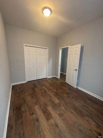 900 902 Mary Street, Evansville, IN 47710