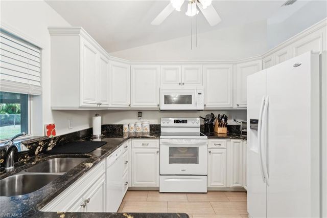 914 SW 3rd AVE, Cape Coral, FL 33991