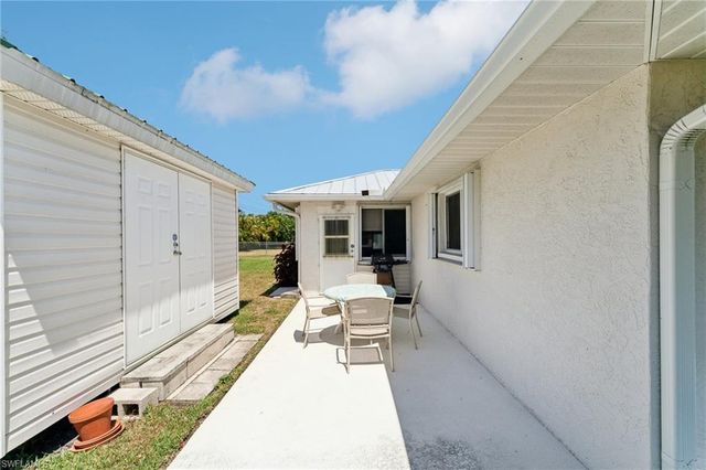 914 SW 3rd AVE, Cape Coral, FL 33991