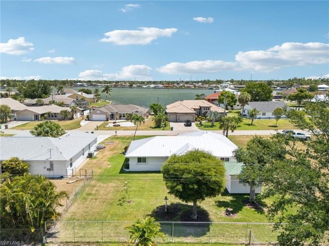 914 SW 3rd AVE, Cape Coral, FL 33991