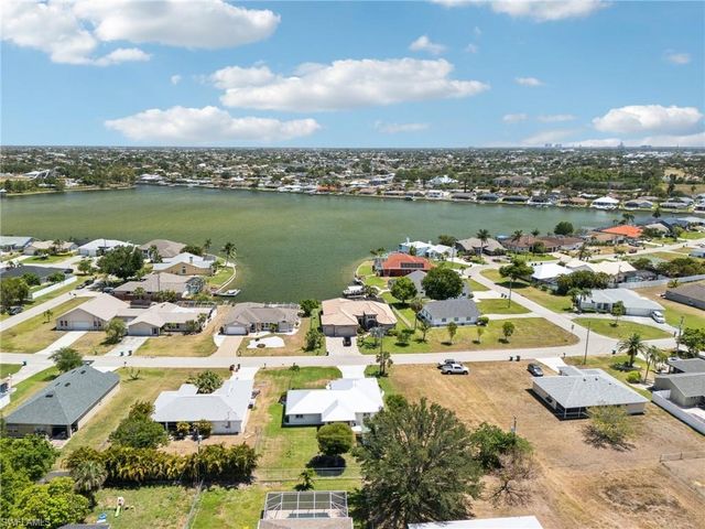 914 SW 3rd AVE, Cape Coral, FL 33991