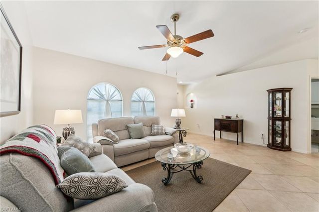 914 SW 3rd AVE, Cape Coral, FL 33991