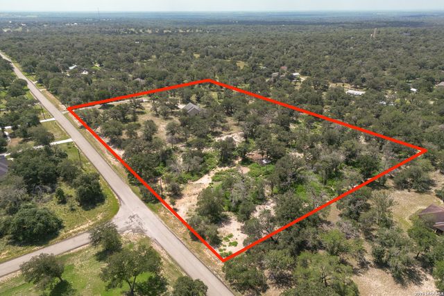 1262 MORNING GLORY LN, Adkins, TX 78101