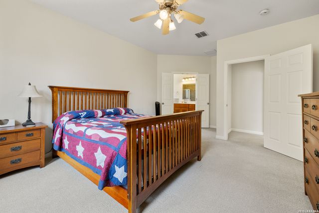 1262 MORNING GLORY LN, Adkins, TX 78101