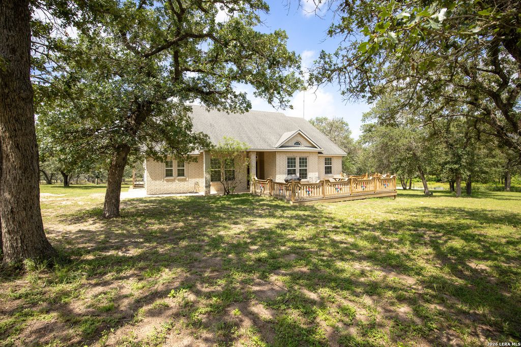 1262 MORNING GLORY LN, Adkins, TX 78101