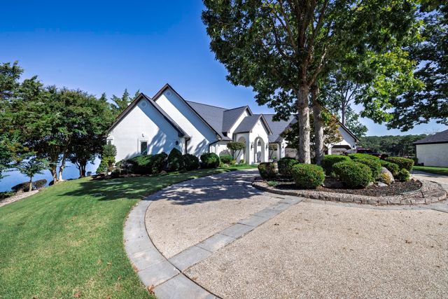 8 Adoracion Pt, Hot Springs Village, AR 71909
