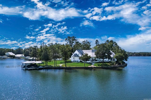 8 Adoracion Pt, Hot Springs Village, AR 71909