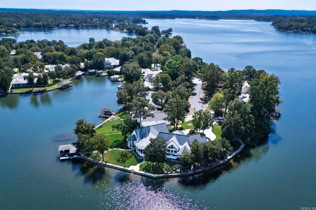 8 Adoracion Pt, Hot Springs Village, AR 71909