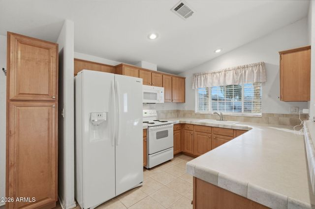 120 N VAL VISTA Drive 83, Mesa, AZ 85213