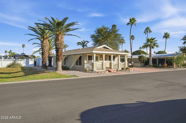 120 N VAL VISTA Drive 83, Mesa, AZ 85213