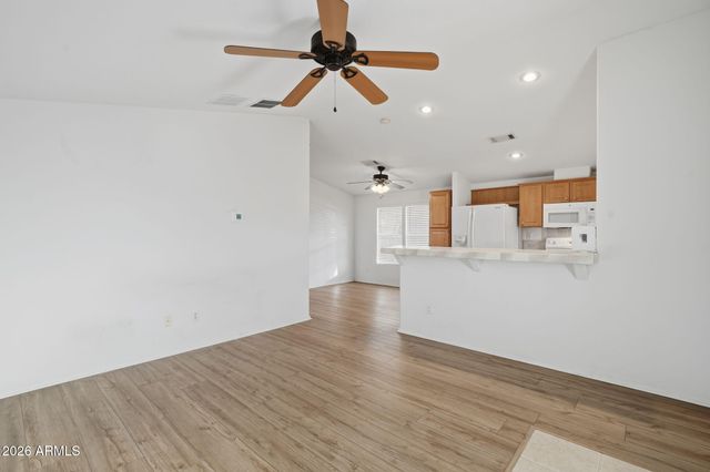 120 N VAL VISTA Drive 83, Mesa, AZ 85213