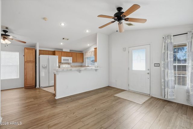 120 N VAL VISTA Drive 83, Mesa, AZ 85213