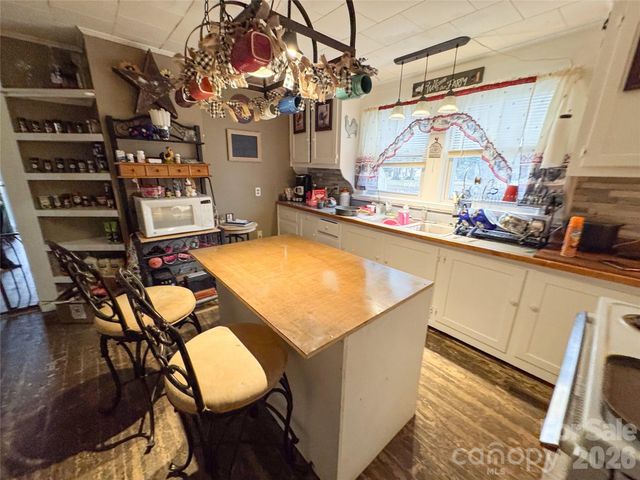 30497 Orchard Lane, Albemarle, NC 28001