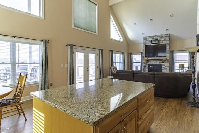 600 River rd, Clifton, TN 38425