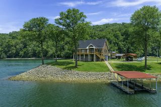 600 River rd, Clifton, TN 38425