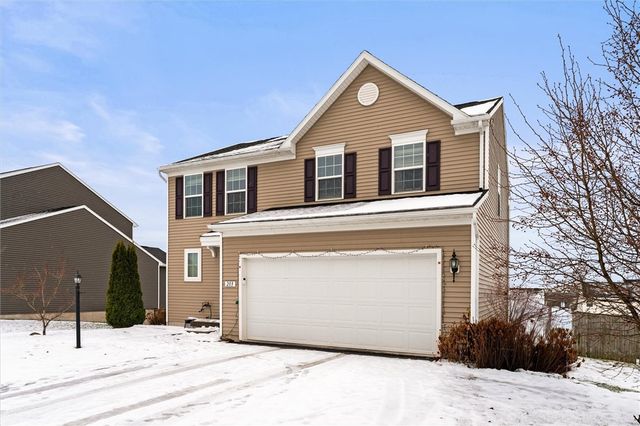 203 Elmcrest Rise, Henrietta, NY 14586