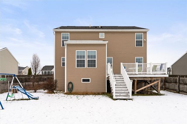 203 Elmcrest Rise, Henrietta, NY 14586