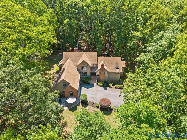 3201 Saint Stephens Way, Midlothian, VA 23113