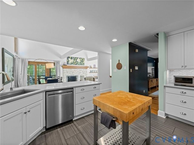 3201 Saint Stephens Way, Midlothian, VA 23113