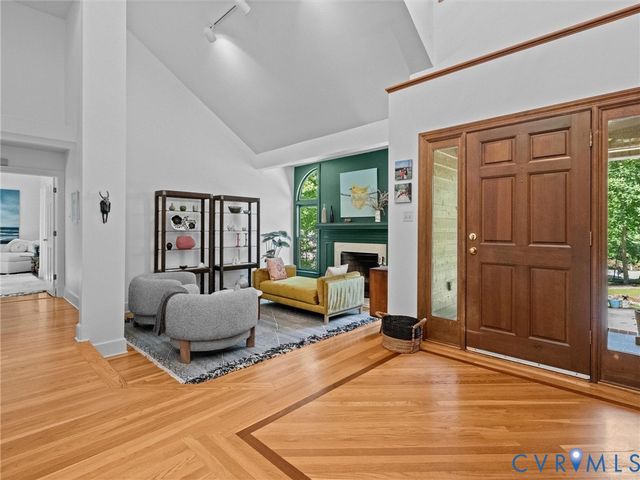 3201 Saint Stephens Way, Midlothian, VA 23113