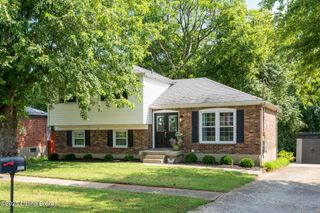 4407 Burgundy Dr, Louisville, KY 40299