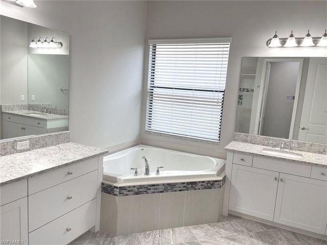 4129 Amelia WAY, Naples, FL 34119