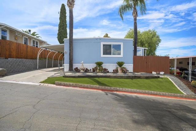 2400 W Valley Parkway 36, Escondido, CA 92029