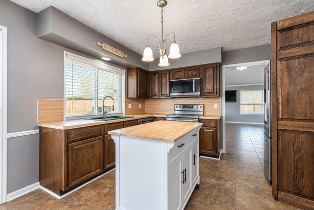 7119 Sandy Knolls Drive, Spring, TX 77379