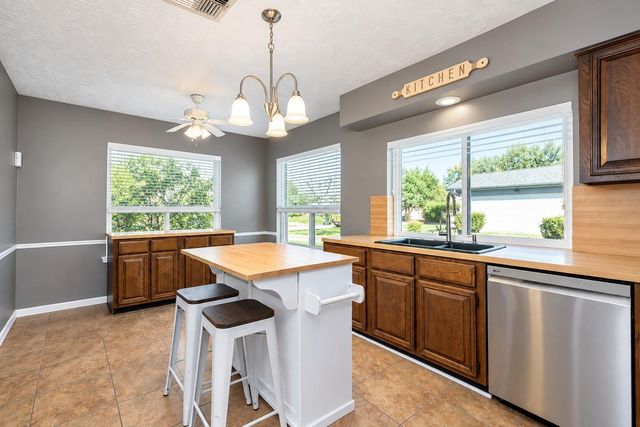 7119 Sandy Knolls Drive, Spring, TX 77379