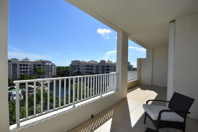 707 CRANDON Boulevard PH-8, Key Biscayne, FL 33149