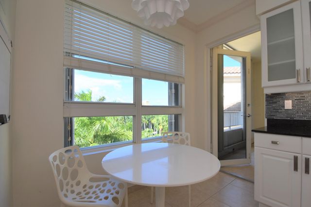 707 CRANDON Boulevard PH-8, Key Biscayne, FL 33149