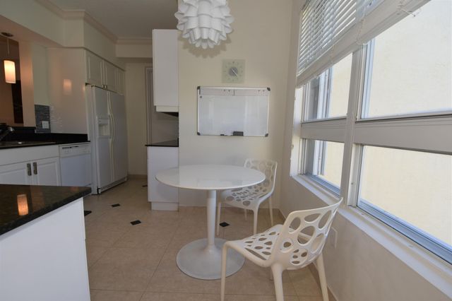 707 CRANDON Boulevard PH-8, Key Biscayne, FL 33149