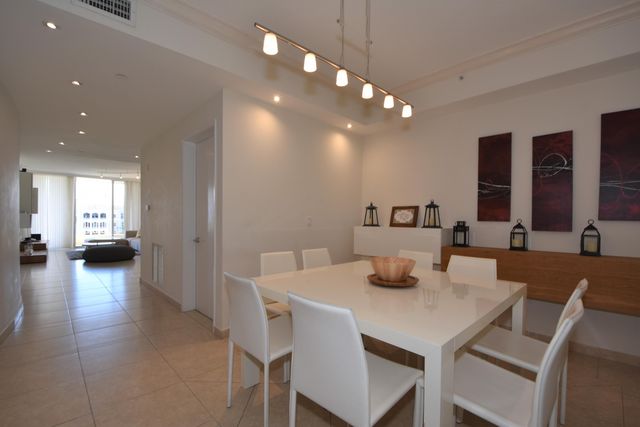 707 CRANDON Boulevard PH-8, Key Biscayne, FL 33149