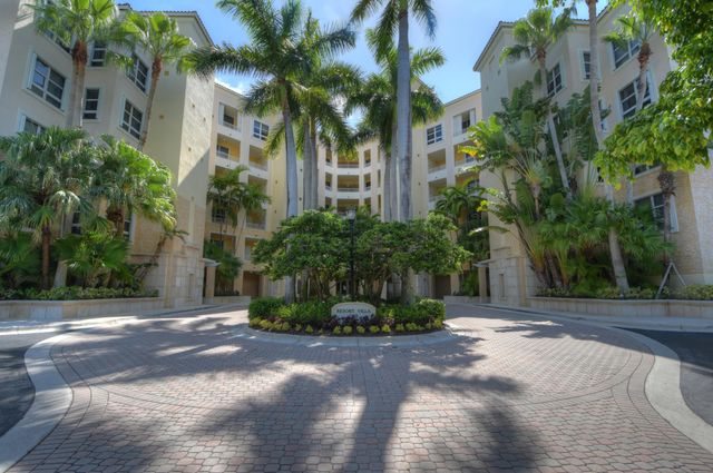 707 CRANDON Boulevard PH-8, Key Biscayne, FL 33149