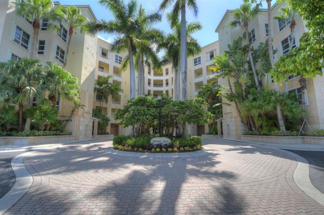 707 CRANDON Boulevard PH-8, Key Biscayne, FL 33149