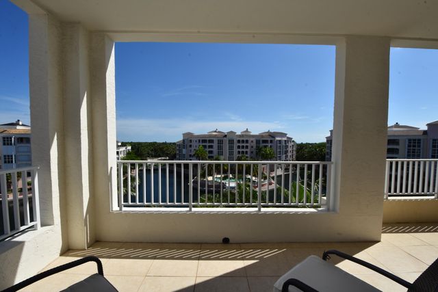 707 CRANDON Boulevard PH-8, Key Biscayne, FL 33149