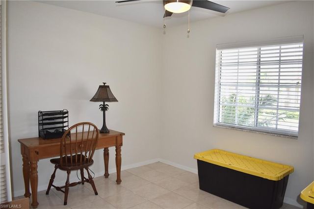 7725 Jewel LN # 202, Naples, FL 34109