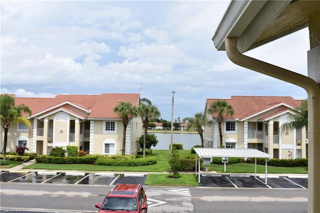 7725 Jewel LN # 202, Naples, FL 34109