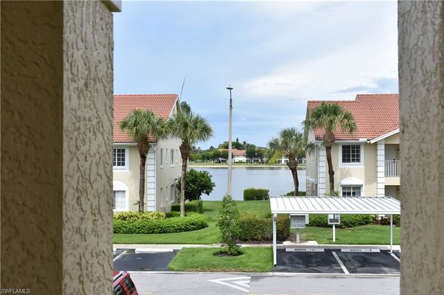 7725 Jewel LN # 202, Naples, FL 34109