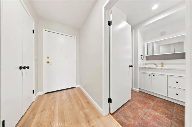 6815 Remmet Avenue 212, Los Angeles, CA 91303