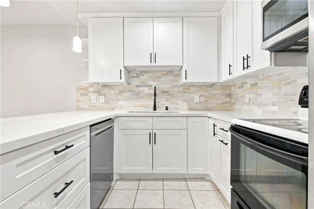 6815 Remmet Avenue 212, Los Angeles, CA 91303