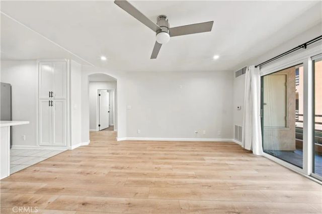 6815 Remmet Avenue 212, Los Angeles, CA 91303