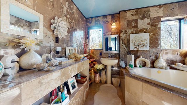 14355 Schiller Road, Houston, TX 77082