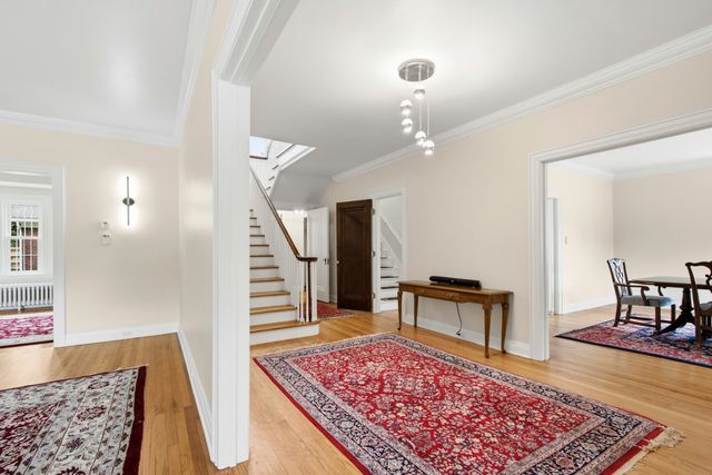 611 W 6TH Street, Erie, PA 16507