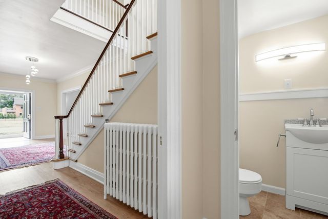 611 W 6TH Street, Erie, PA 16507