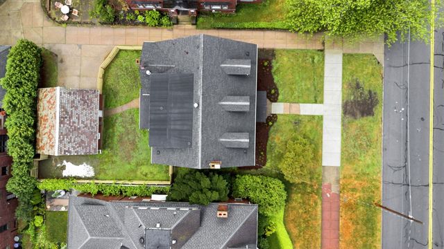 611 W 6TH Street, Erie, PA 16507